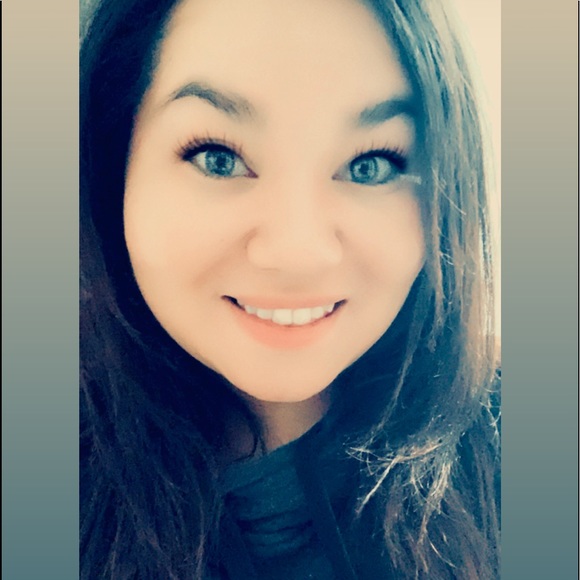 Meet your Posher, Jade - Picture 1 of 1